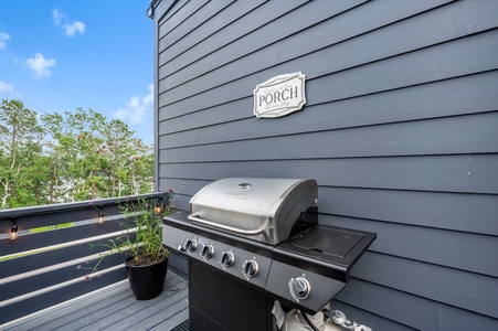 A Stoney Marina - Entry Level Deck Gas Grill