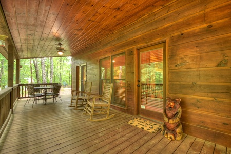 Ole Bear Paw Cabin - Deck