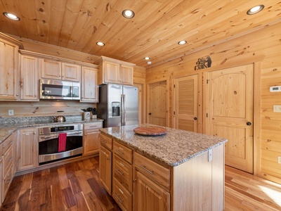 Rising Star Lodge -  Kitchen