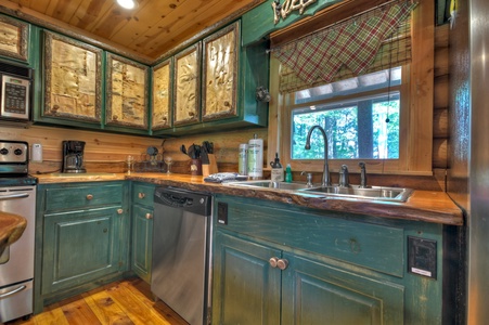 Whippoorwill Calling - Kitchen with Custom Countertops