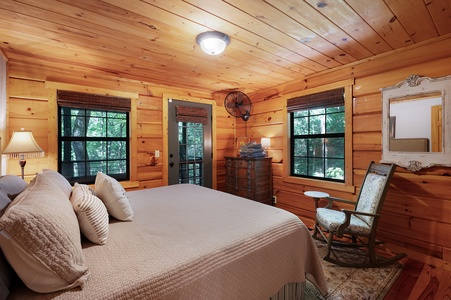 Creek Music Cabin - Primary King Bedroom