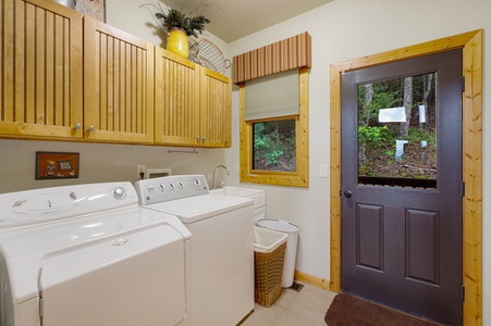 Peacock Chalet- Entry Level Laundry Room