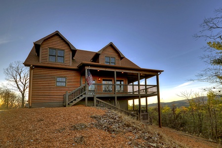 Bearcat Lodge- Exterior side view of the cabin