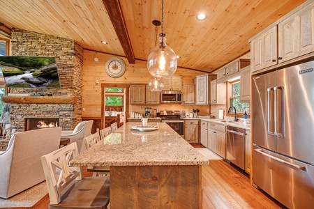 Feather & Fawn Lodge- Kitchen view with full appliances available