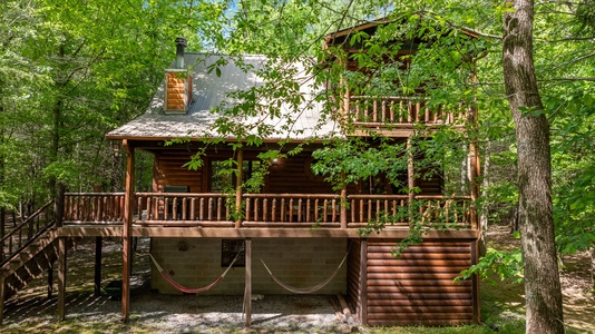 A Creek Runs Thru It - Cabin Exterior