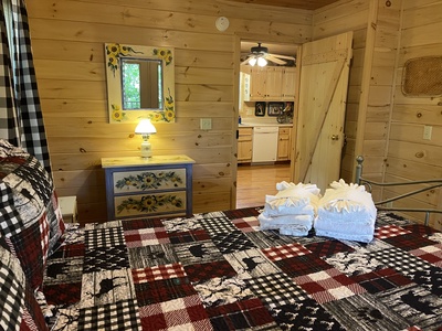 Bucksnort Lodge Cabin 2