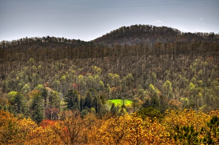 Blue Jay Cabin- Long range mountain view