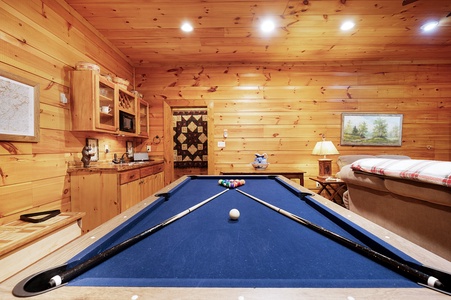 Mountaintown Creek Lodge - Lower Level Entertainment Room