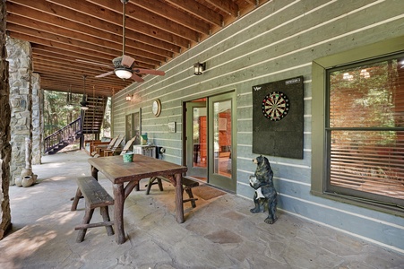 Mountaintown Creek Lodge - Lower Level Patio