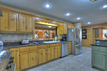 Stanley Creek Lodge - Kitchen