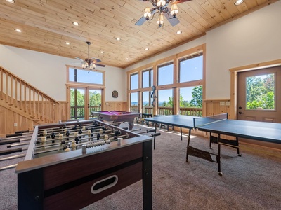 Rising Star Lodge - Lower Level Game Room