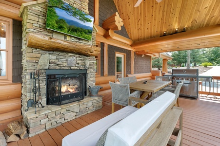Bluetique-Entry level deck fireplace