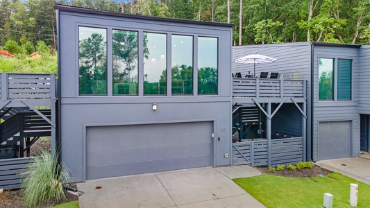 A Stoney Marina - Front View of Property