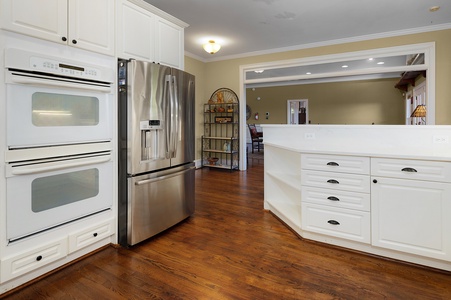 Ritz on The Rocks - Fully Equipped Kitchen