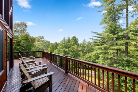 Mountain High Lodge - Entry Level Deck View