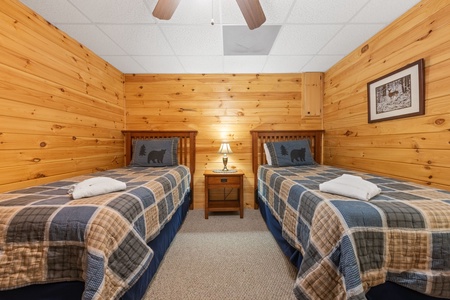 Choctaw Ridge - Lower Level Twin Bedroom