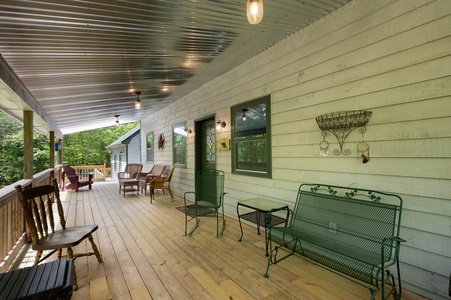 Just-in-Tyme - Covered Front Porch