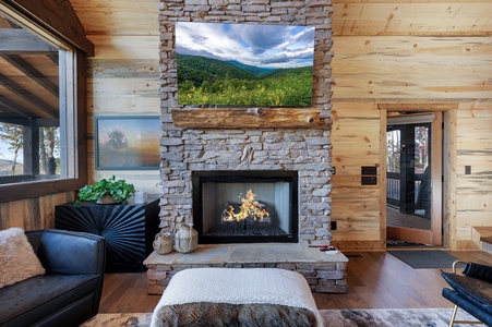 Eagle Ridge - Entry Level Living Room