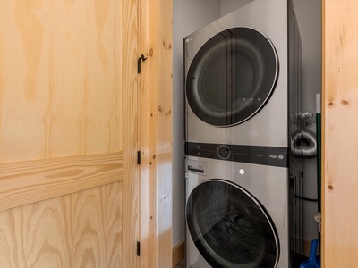 Creek Songs- Entry level laundry room