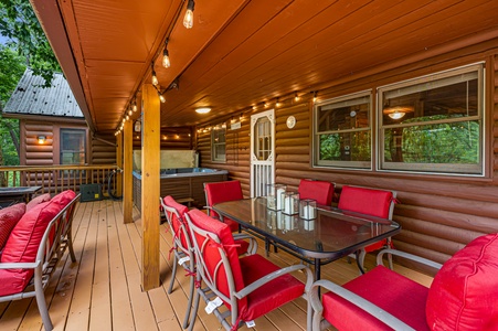 Millstone Haven - Covered Outdoor Dining