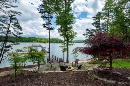 Nottely Island Retreat - Lakeside Firepit