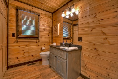 Hemptown Heights- Entry level full bathroom