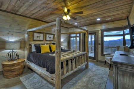 Privacy Peak - Lower Level King Bedroom