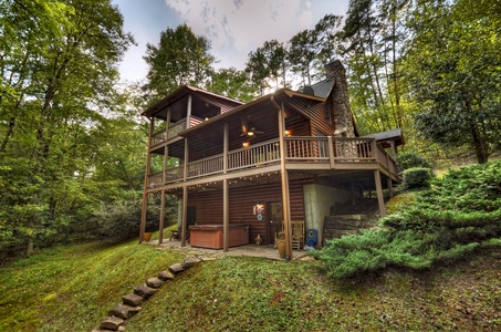 Hogback Haven- Back View of Cabin