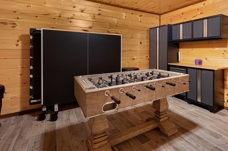 Goose Island Retreat - Foosball Table