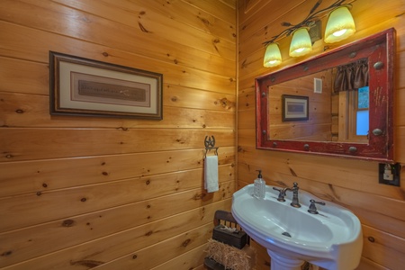 Saddle Lodge - Entry Level Half Bathroom