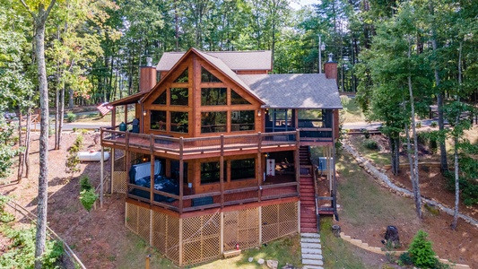 Tysons Peak- Backside of Cabin