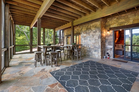 Copperline Lodge - Lower Level Screened In Patio Bistro Tables