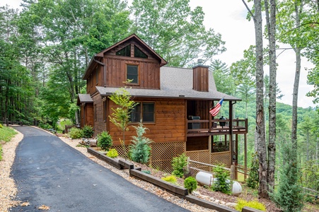 Tysons Peak- Front of Cabin