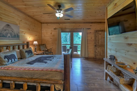 Woodsong - Lower Level Queen Bedroom with Deck Access