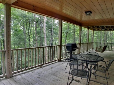 Bucksnort Lodge - Main Floor Deck