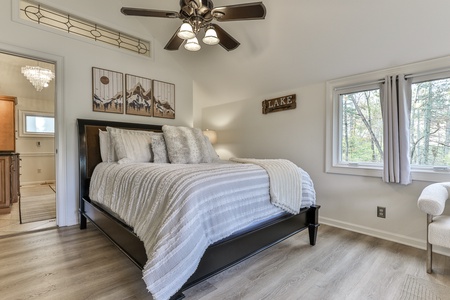 Lake View Bliss - Master Bedroom Queen