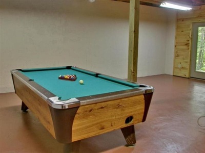 Bucksnort Lodge - Lower Level Gameroom