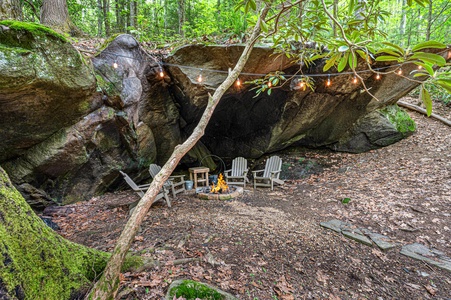 Tuckaway Cave - Unique Firepit Located In The "Cave"