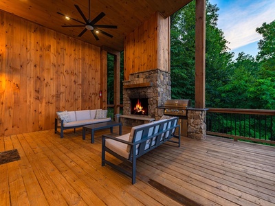 Capstone- Outdoor fireplace