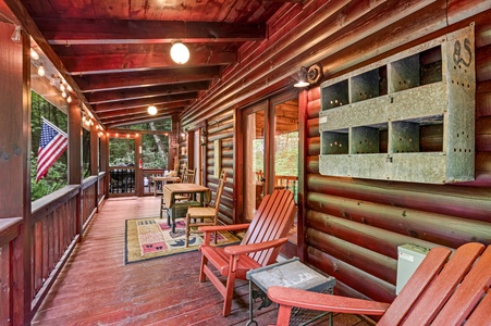 Tuckaway Cave - Main Level Screened In Deck Overlooking Fightingtown Creek