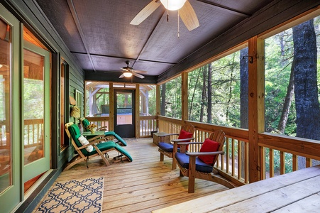 A Whitewater Retreat - Front Screened Deck