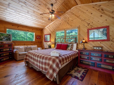 Hillside Hideaway - Upper Level Loft King Bedroom