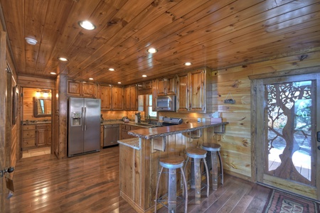 Grand Bluff Retreat- Full kitchen view