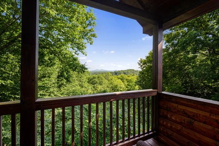 Feather Ridge - Private Balcony Mountain View