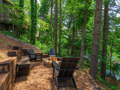 Misty Trail Lakehouse - Fire Pit