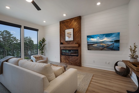 A Stoney Marina - Living Room View from Kitchen