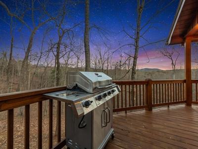 Rivendell - Deck View with Grill