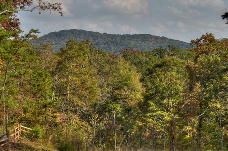 Cedar Ridge- Long range mountain views