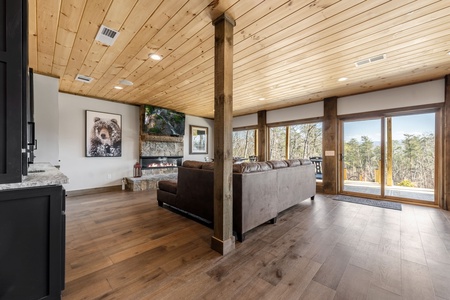 Big Top of Blue Ridge: Lower Level Living Room