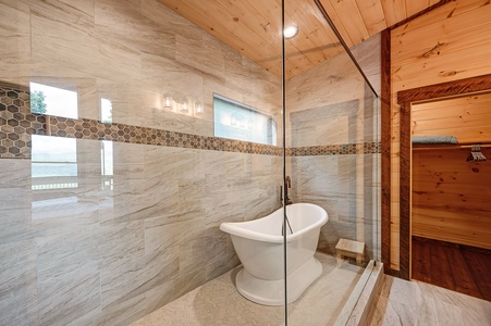 Feather & Fawn Lodge- Walk in shower and soaker tub combo